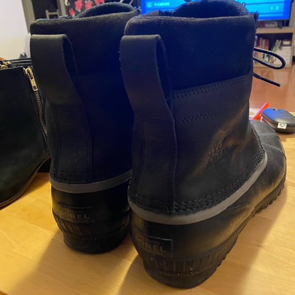 Black men’s Sorel winter boots - GREAT condition - Picture 5 of 7